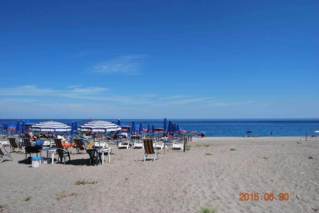 Hotel Baia Degli Dei Giardini-Naxos Exterior foto
