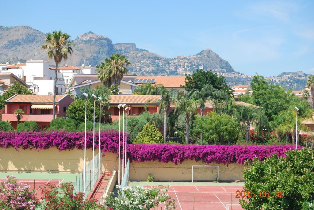 Hotel Baia Degli Dei Giardini-Naxos Zimmer foto