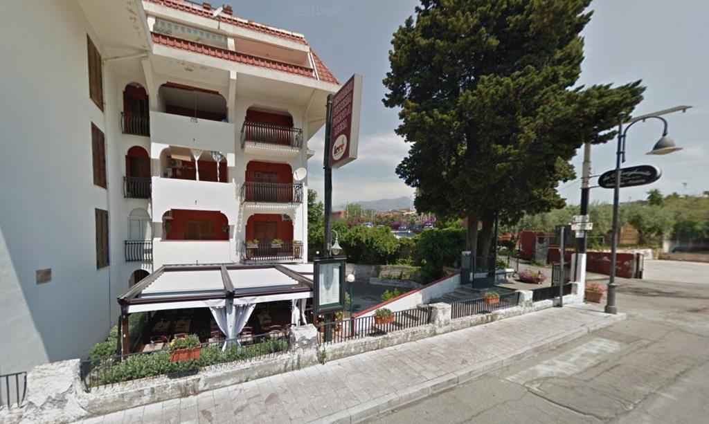 Hotel Baia Degli Dei Giardini-Naxos Exterior foto