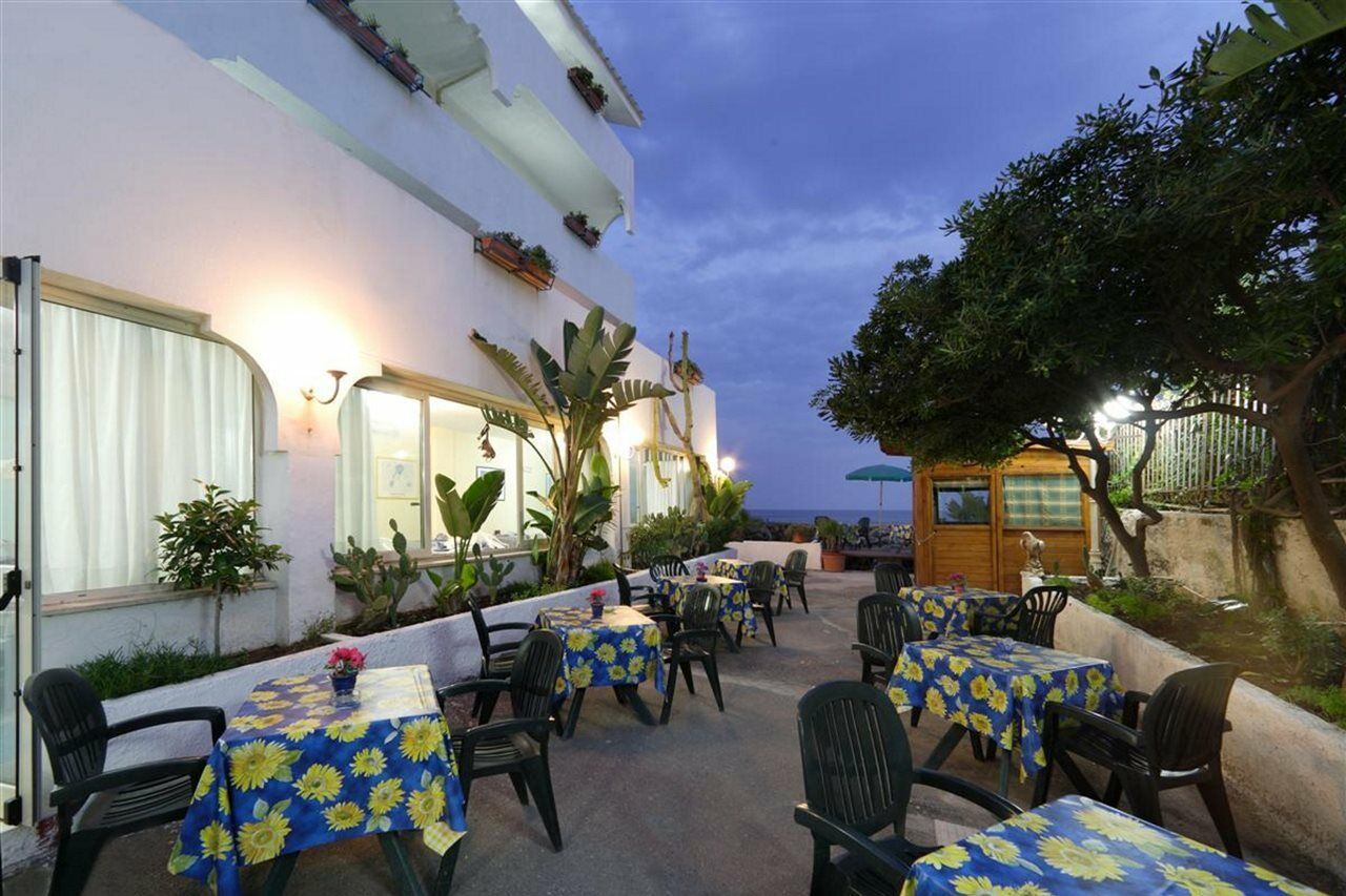 Hotel Baia Degli Dei Giardini-Naxos Exterior foto