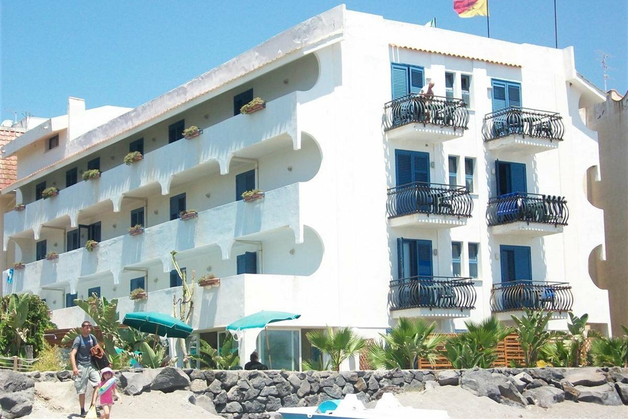 Hotel Baia Degli Dei Giardini-Naxos Exterior foto